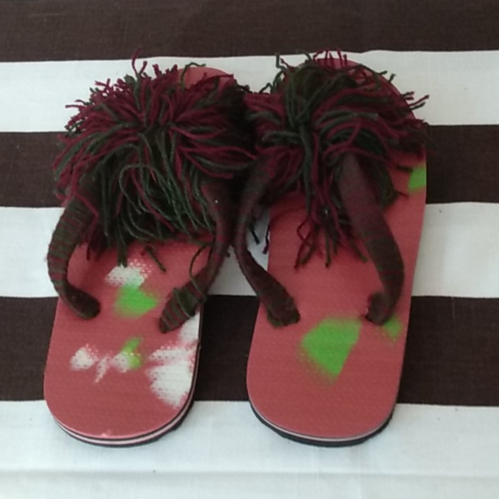 Shoes - Picture 4 of 8